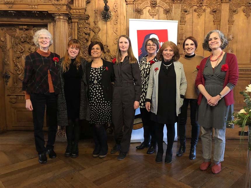 Foto Frederike Oberheim (Bremer Frau des Jahres 2020) mit den Mitgliedern des Vorstands